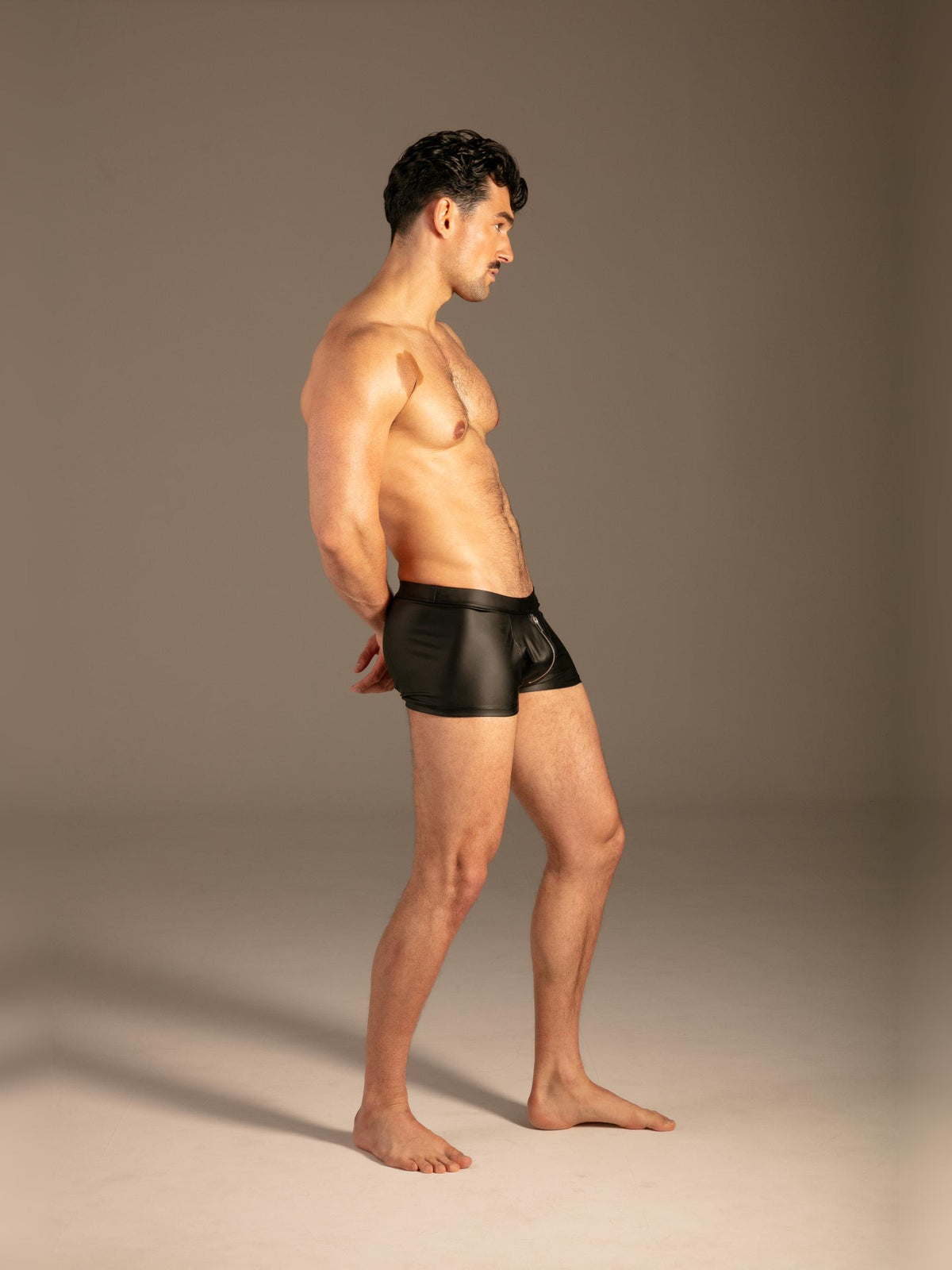 Wetlook Boxer mit Zip Schwarz Herren seitlich – KYNX