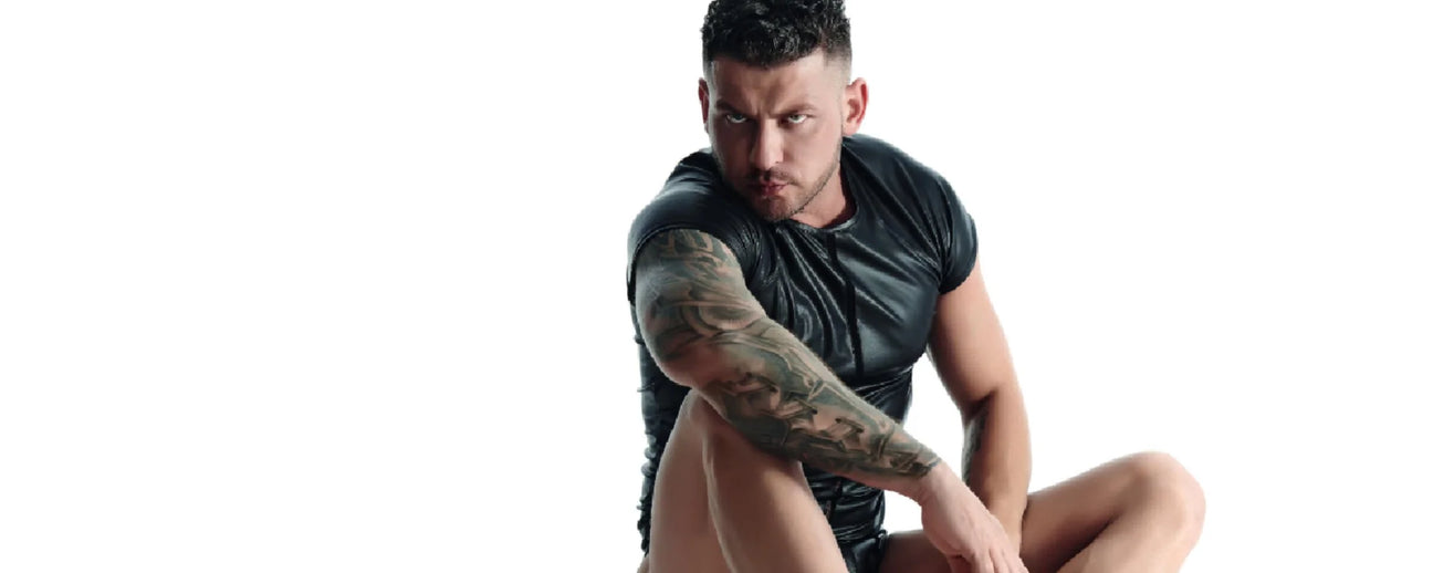 Regnes Fetish Planet Wetlook-Hose in Schwarz – Herren-Fetischmode bei Hinreissend