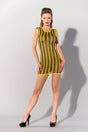 Gestreiftes Datex - Kleid von Guilty Pleasure – Wilde Eleganz in Gelb und Schwarz - Hinreissend