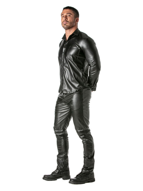 Kinky Long Sleeves Shirt – Hemd mit langen Ärmeln Ganzkörperaufnahem seitlich