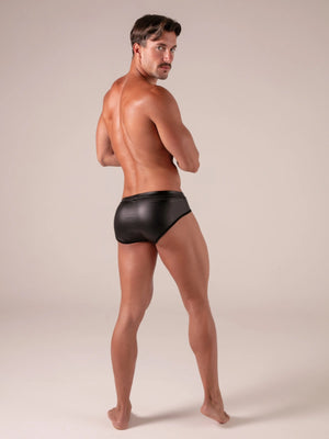 Absolu Male TOF Paris – Master Briefs – Absolu Male – Detail – sexy maskuliner Herrenlook in Schwarz