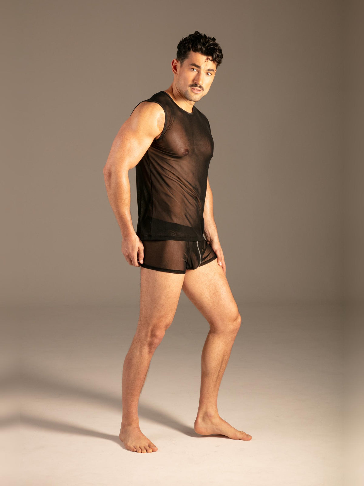 Mesh Tank Top Schwarz Herren seitlich – KYNX