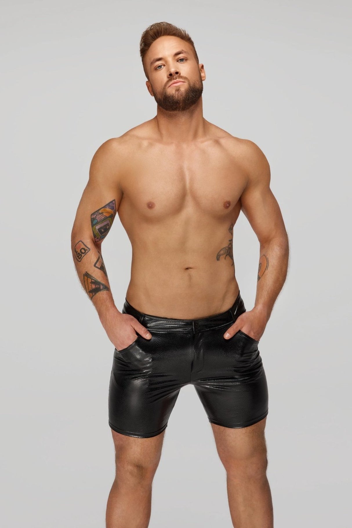 Wetlook Shorts "SNAKE" - Noir Handmade - Hinreissend