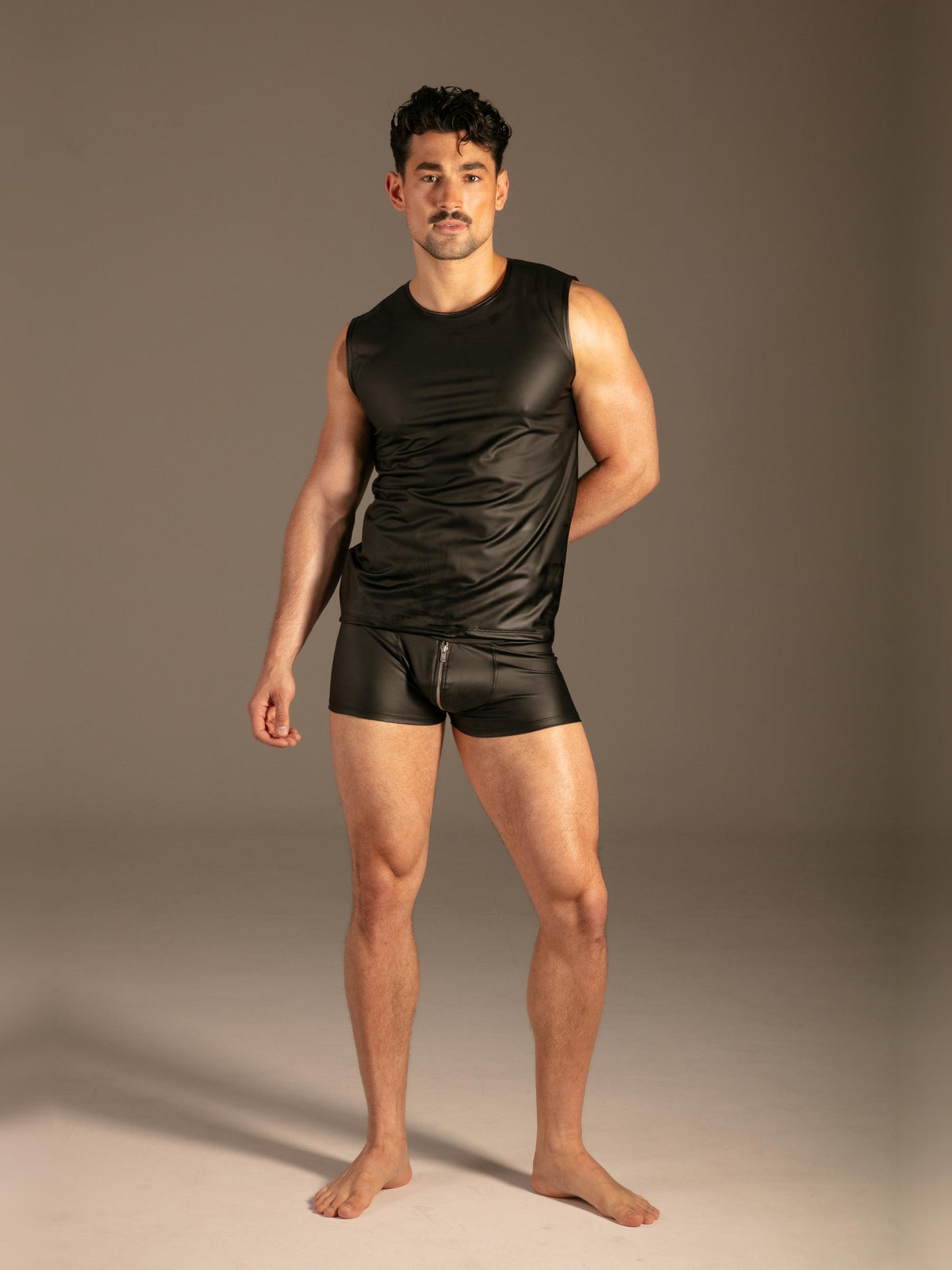 Wetlook Tank Top Schwarz Herren Frontansicht – KYNX